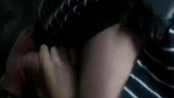 مرد شاخدار لیو آگیلرا فیلم سکس جوردی با مامانش را با موهای تیره ولگرد هوس کرد تا گلوی عمیق خوبی برای آن بدست آورد.